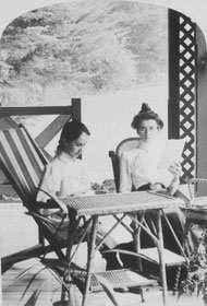 Miss Gouley and Agnes Bruxner at 'Sandilands' station