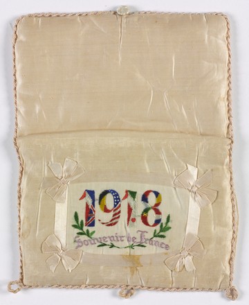 Silk-embroidered handkerchief bag, 1914–1918
