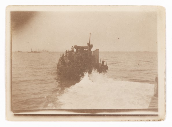 Beetle Barge carrying wounded from Gallipoli to hospital ship, 1915