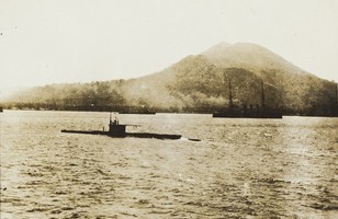 Rabaul Harbour September 1914, HMAS Parramatta and HMAS Encounter, AE1, 1914