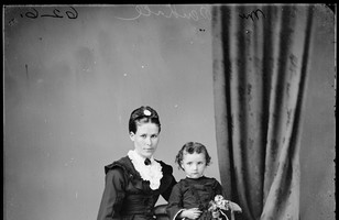 Mrs [Robert?] Penhall [nee Margaret Balfour] and her daughter
