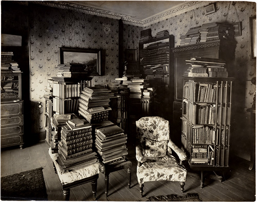 David Scott Mitchell's bedroom, 17 Darlinghurst Road, 1907